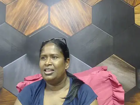 Snapshot of IndianDeluxe chatting on 10, 11, 2025 IndianDeluxe online show from 10, 11, 2025