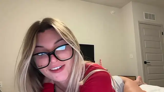 RosieCheeks  online show from 16, 12, 2025