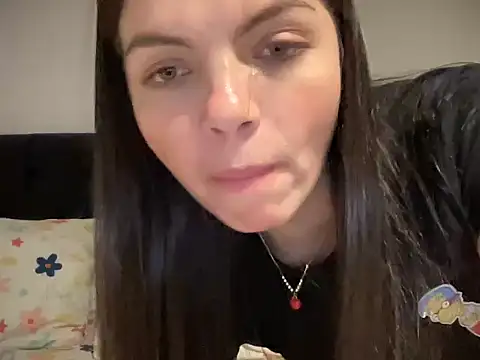 Mariana Ve online show from 10, 11, 2025