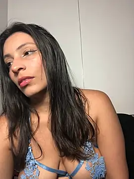 Vianca Costt online show from 15, 5, 2026