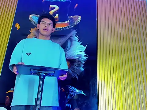 Tommy bigcock19 online show from 19, 11, 2025