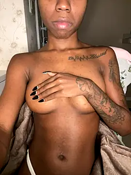 mayalouise online show from 8, 11, 2025