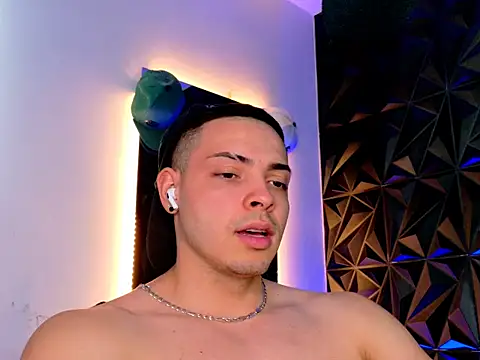 Maxwell Dupont online show from 13, 11, 2025