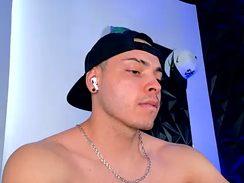 Maxwell Dupont online show from 25, 11, 2025