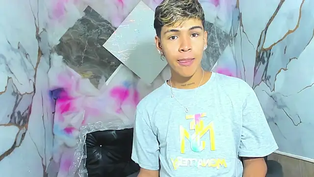 Timmy Kiing  online show from 27, 11, 2025