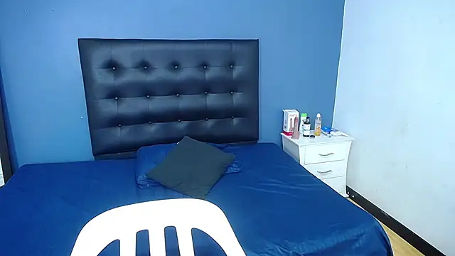 naughty ten18 online show from 10, 11, 2025