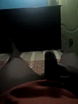 Touchmehotbitch online show from 19, 3, 2026