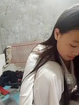 Yumiik2kk online show from 14, 12, 2025