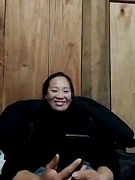 Yumiik2kk online show from 21, 12, 2025