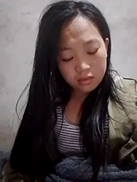 Yumiik2kk online show from 28, 11, 2025