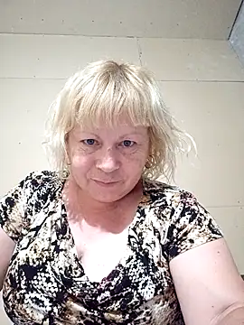 1milfemma online show from 20, 11, 2025