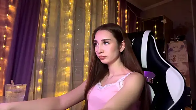 HollyPaw online show from 20, 12, 2025