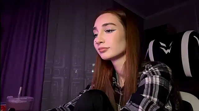 HollyPaw online show from 17, 11, 2025