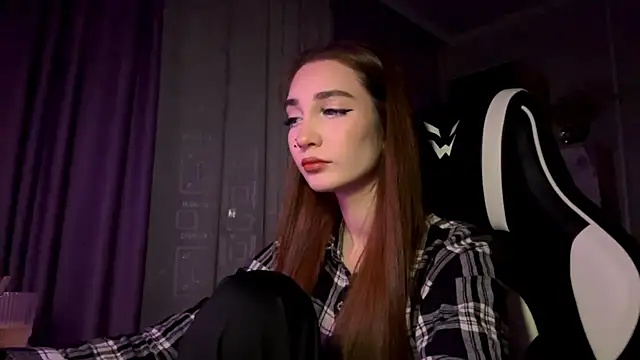 HollyPaw online show from 30, 11, 2025