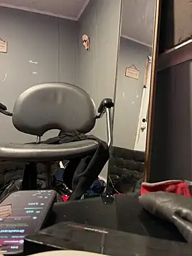 trickydickydaddy online show from 12, 4, 2026