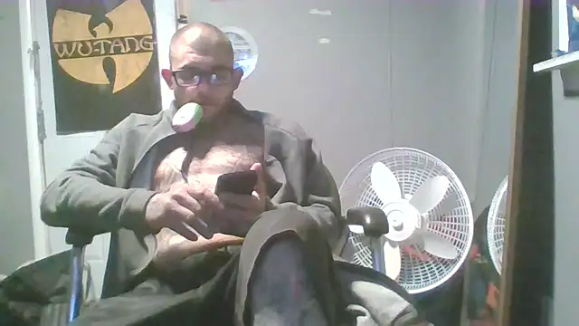 trickydickydaddy online show from 8, 4, 2026