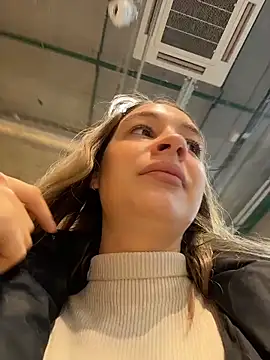 SashaCatt online show from 9, 4, 2026