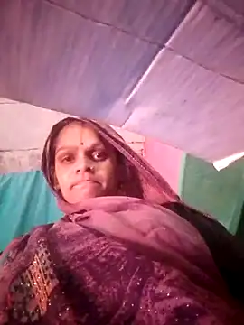 aaruna hot83 online show from 8, 11, 2025