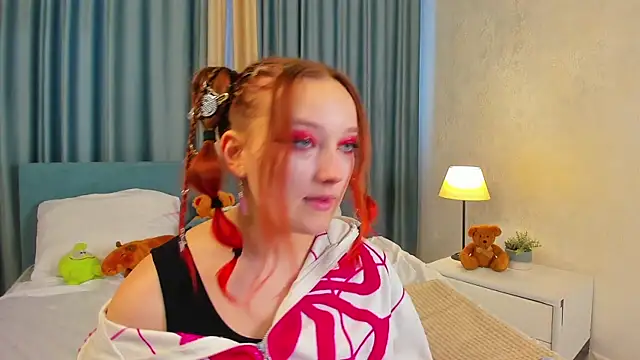 LauraKelley online show from 14, 11, 2025