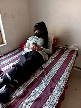 Sunita-collage online show from 25, 11, 2025