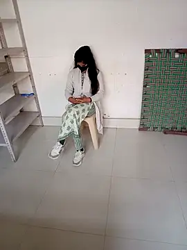 Sunita-collage online show from 21, 11, 2025