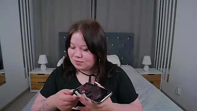 Snapshot of EvaNova_ chatting on 26, 11, 2025 EvaNova online show from 26, 11, 2025