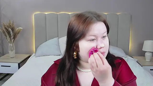 EvaNova  online show from 8, 3, 2026