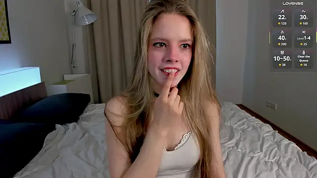 Snapshot of TiffinyMergist chatting on 24, 2, 2026 TiffinyMergist online show from 24, 2, 2026