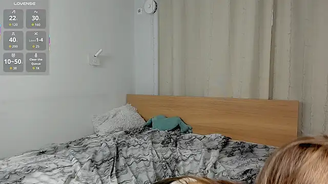 Snapshot of TiffinyMergist chatting on 3, 3, 2026 TiffinyMergist online show from 3, 3, 2026