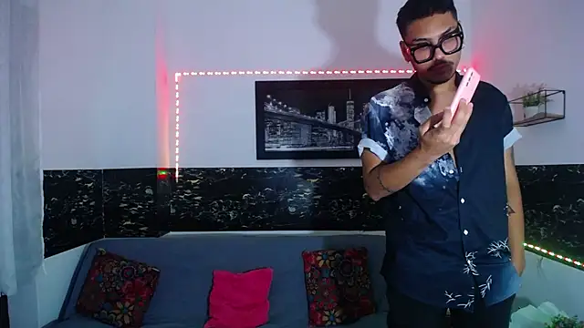 LatinWolfBoy online show from 16, 11, 2025