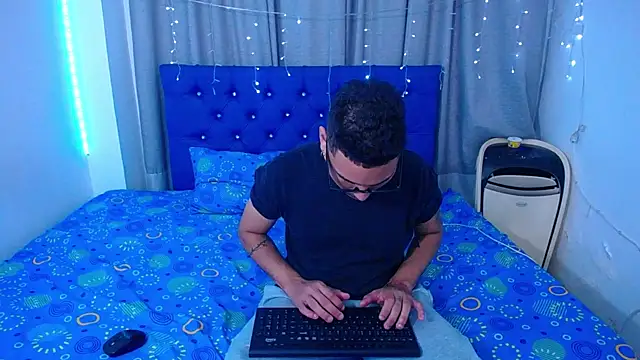 LatinWolfBoy online show from 27, 11, 2025