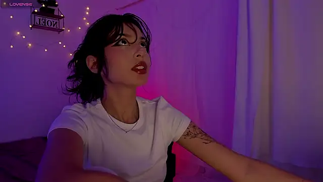 Tamara Aluna  online show from 14, 1, 2026