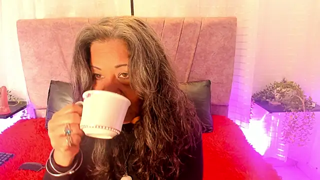Victoriaa Anderson online show from 1, 6, 2026
