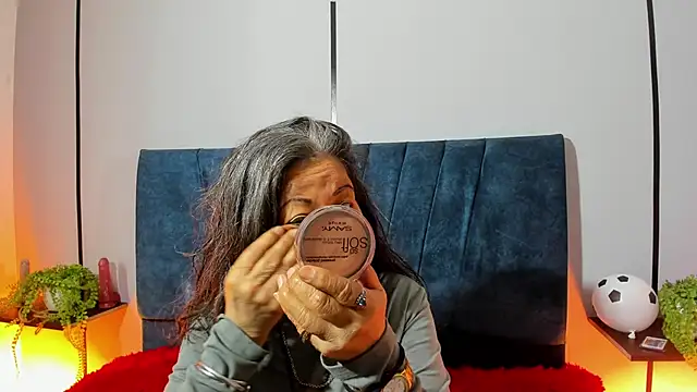 Victoriaa Anderson online show from 13, 6, 2026