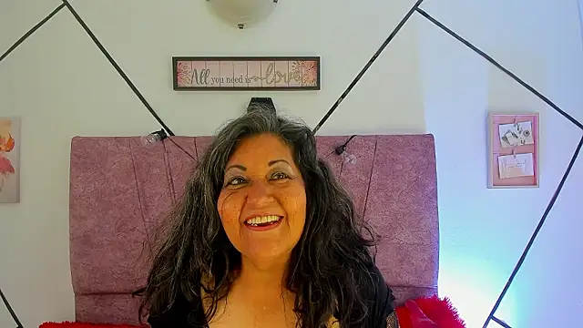 Victoriaa Anderson online show from 2, 2, 2026