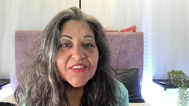 Victoriaa Anderson online show from 9, 4, 2026