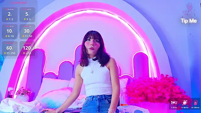 BunnySexyy18 online show from 17, 4, 2026