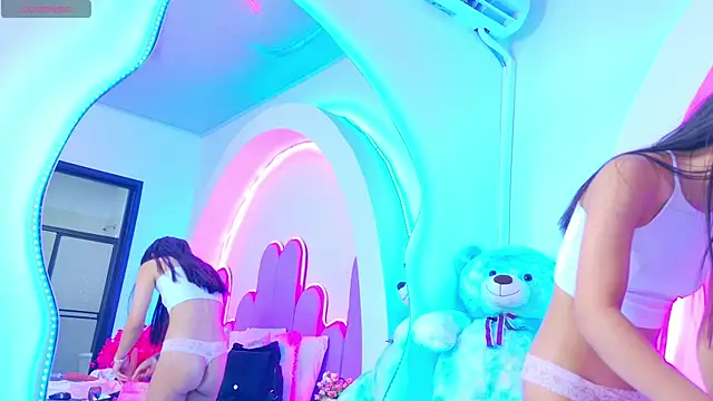 BunnySexyy18 online show from 8, 5, 2026