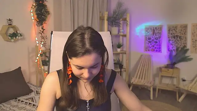 FrancescaCavaliere online show from 5, 4, 2026