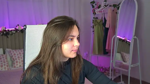 Snapshot of FrancescaCavaliere chatting on 8, 7, 2026 FrancescaCavaliere online show from 8, 7, 2026