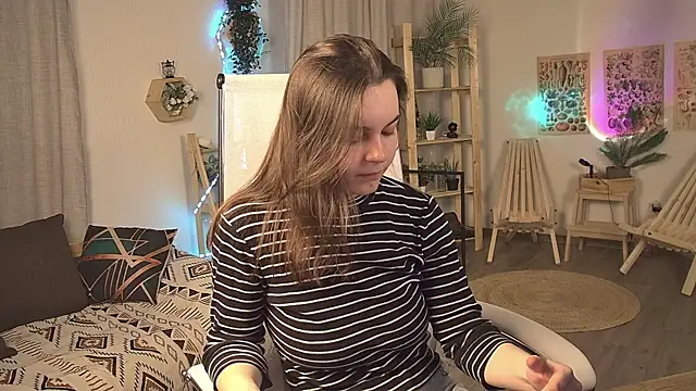 FrancescaCavaliere online show from 6, 5, 2026