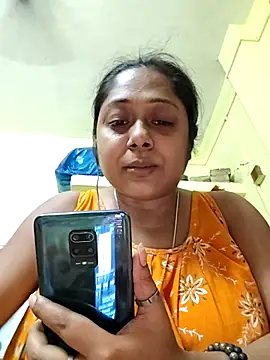 Snapshot of hotjuhi8 chatting on 8, 11, 2025 hotjuhi8 online show from 8, 11, 2025