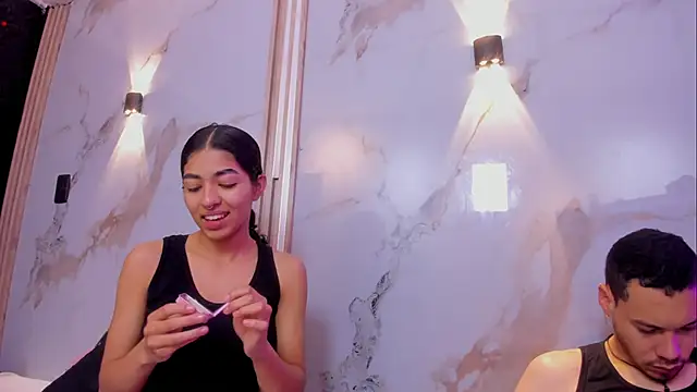 Snapshot of Aron_and_molly chatting on 28, 2, 2026 Aron and molly online show from 28, 2, 2026