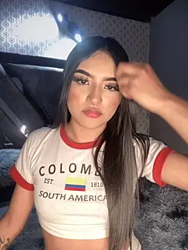 CleoNoir Pink online show from 15, 11, 2025