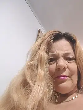 karlaanqui1 online show from 20, 12, 2025