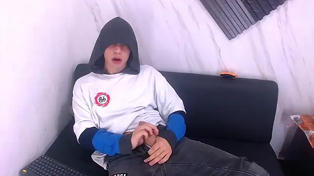 Snapshot of Liam_York_ chatting on 27, 2, 2026 Liam York online show from 27, 2, 2026