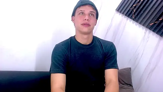 Snapshot of Liam_York_ chatting on 24, 2, 2026 Liam York online show from 24, 2, 2026