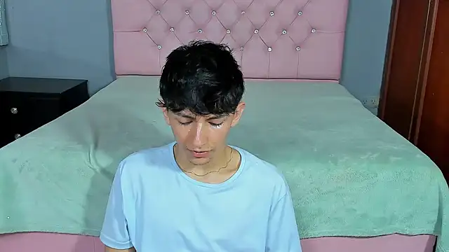 ElanGiraldo online show from 9, 1, 2026