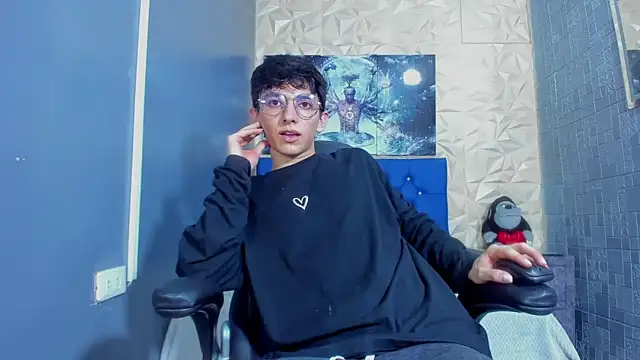 Snapshot of ElanGiraldo chatting on 30, 6, 2026 ElanGiraldo online show from 30, 6, 2026