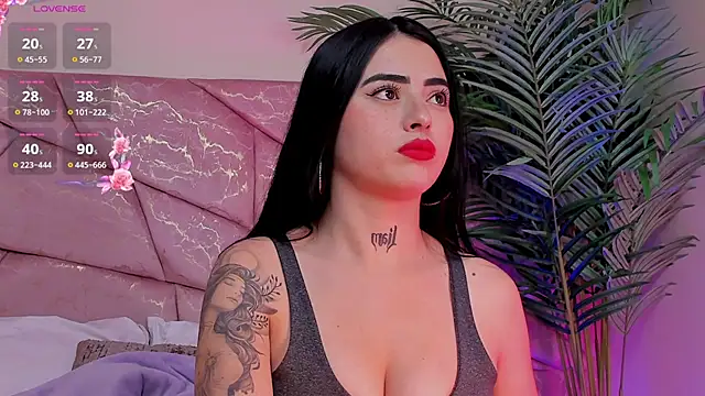  Naomi Fox  online show from 23, 12, 2025